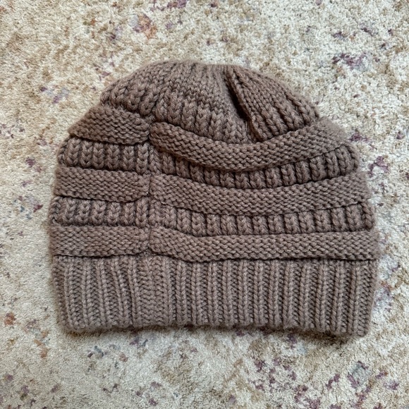 C.C. Exclusives Top Knot Knit Beanie - Picture 3 of 7